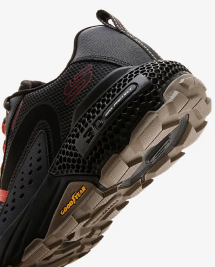 Skechers angled shoe profile